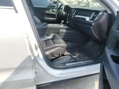 Volvo XC60 2018, 138400 км, за 87300 CNY - фото 11