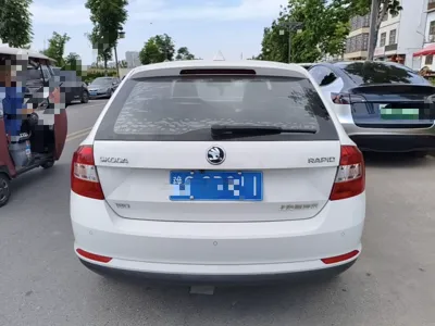 Skoda Rapid Spaceback 2016, 62900 км, за 42195 CNY - фото 5