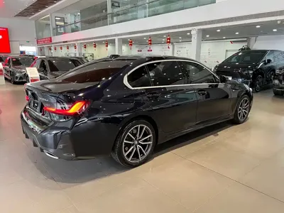 BMW 3 Series 2023, 16000 км, за 249800 CNY