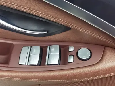BMW 5 Series 2016, 124100 км, за 56800 CNY - фото 9