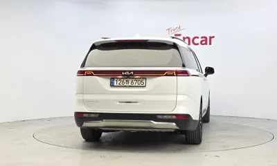 Kia Canival 2022, 51800 км, за 35300000 KRW