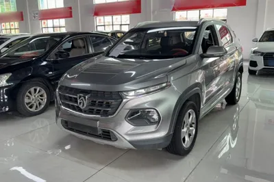 Baojun 510 2017, 50700 км, за 31244.28 CNY - фото 1