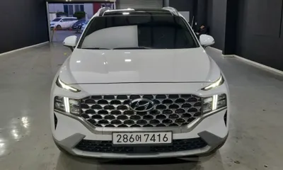 Hyundai Santafe 2023, 30678 км, за 32500000 KRW