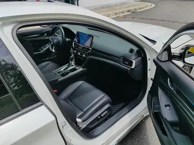 Honda Accord 2022, 70000 км, за 108800 CNY - фото 9