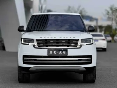 Land Rover Range Rover 2024, 36000 км, за 1199800 CNY