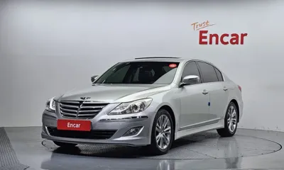 Hyundai Genesis · 2012 год