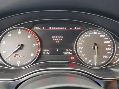 Audi S6 2014, 103699 км, за 149000 CNY - фото 14