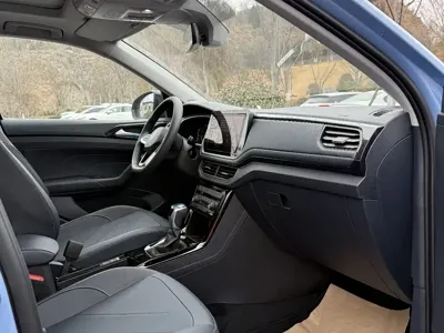 Volkswagen Tharu 2024, 2200 км, за 86600 CNY