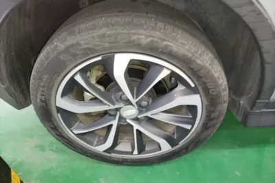 Geely Auto Emgrand S 2022, 21100 км, за 49932.51 CNY - фото 10