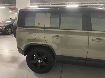 Land Rover Defender 2023, 38641 км, за 113240000 KRW