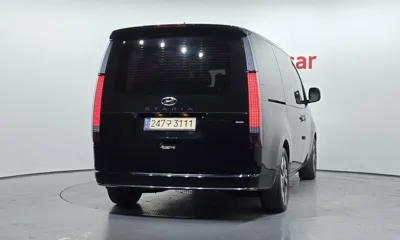 Hyundai Staria 2023, 68001 км, за 33000000 KRW
