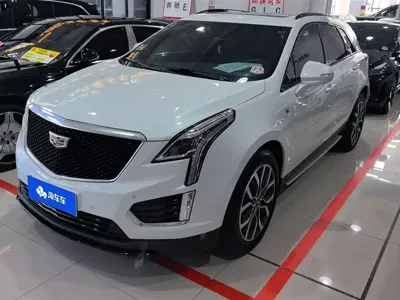 Cadillac XT5 · 2023 год