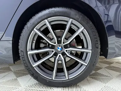 BMW 3 Series 2023, 49000 км, за 209800 CNY - фото 8