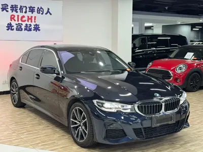 BMW 3 Series 2022, 64000 км, за 139800 CNY