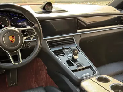 Porsche Panamera 2019, 57000 км, за 459799 CNY - фото 19