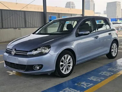 Volkswagen Golf 2011, 50000 км, за 25000 CNY - фото 1