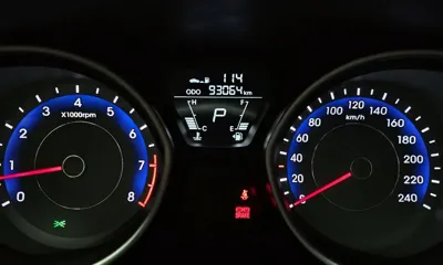 Hyundai Avante 2013, 93064 км, за 4500000 KRW - фото 8