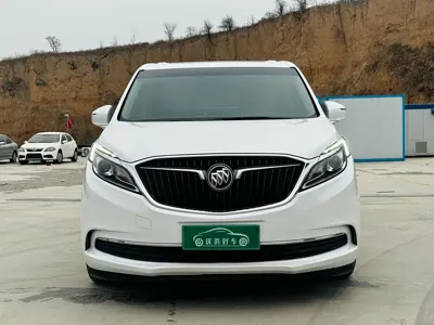 Buick GL8 2017, 130000 км, за 80800 CNY