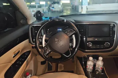 Mitsubishi Outlander 2016, 73700 км, за 54904.74 CNY - фото 7