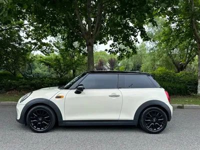 MINI MINI 2015, 120000 км, за 45800 CNY