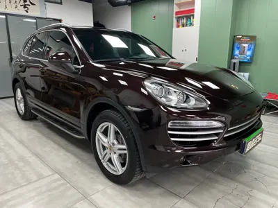 Porsche Cayenne 2014, 140000 км, за 115000 CNY