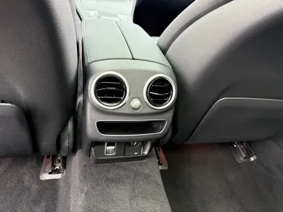 Mercedes-Benz C-Class 2020, 67000 км, за 135900 CNY - фото 33