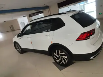 Volkswagen Tiguan L 2022, 81500 км, за 89900 CNY - фото 21