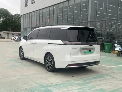 GAC Motor 传祺E8 PHEV 2024, 35000 км, за 143800 CNY - фото 16