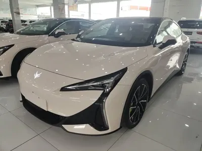 Arcfox Alpha S5 · 2024 год