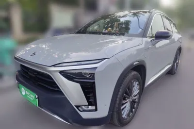 Nio ES8 · 2022 год