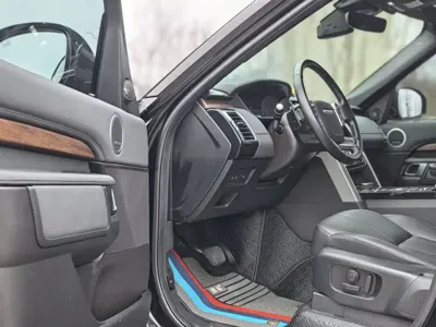 Land Rover Discovery 2018, 140000 км, за 199800 CNY