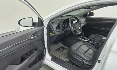 Hyundai Avante 2016, 141584 км, за 6500000 KRW - фото 10