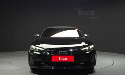 Audi RS e-tron GT 2022, 29939 км, за 99900000 KRW