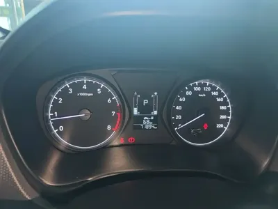 Hyundai Verna 2018, 71800 км, за 27599 CNY - фото 12