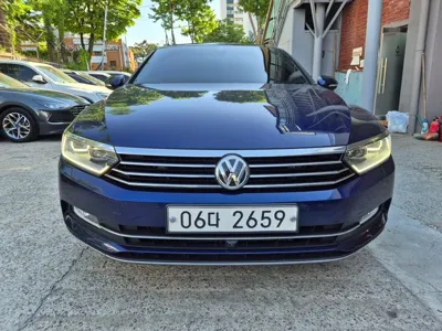 Volkswagen Passat · 2018 год