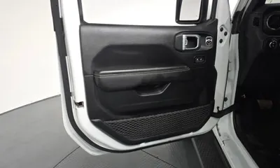 Jeep Wrangler 2020, 86147 км, за 35900000 KRW - фото 24