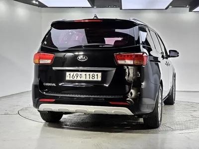 Kia Canival 2016, 239654 км, за 6190000 KRW
