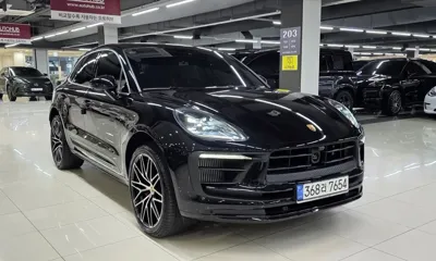 Porsche Macan · 2022 год