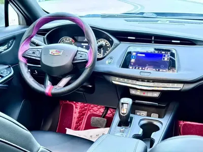 Cadillac XT4 2019, 62000 км, за 79800 CNY