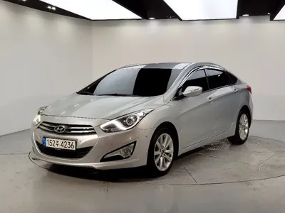 Hyundai i40 · 2012 год