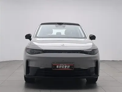 Leapmotor Leapmotor C10 2025, 13500 км, за 111800 CNY