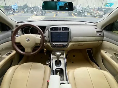 Nissan Sylphy 2017, 80000 км, за 18800 CNY - фото 12