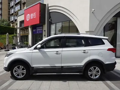 Huasu Huansu S3 2017, 90000 км, за 9800 CNY