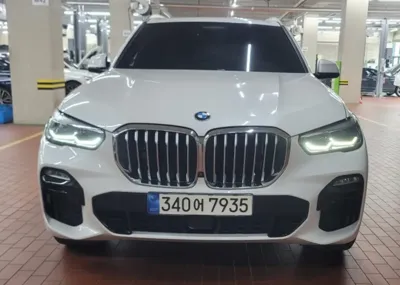BMW X5 · 2021 год