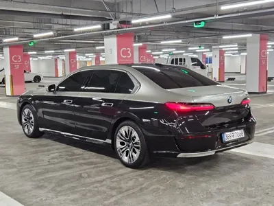 BMW 7-Series 2023, 79000 км, за 95500000 KRW - фото 2