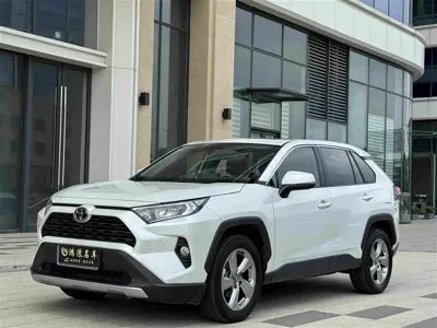 Toyota RAV4 · 2022 год