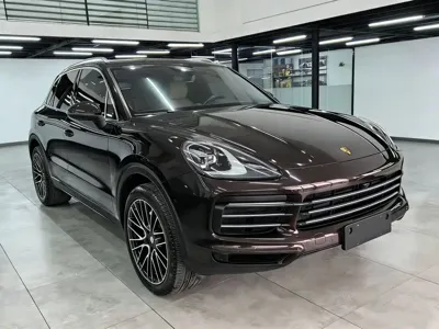 Porsche Cayenne 2020, 130000 км, за 378000 CNY