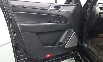 KG_Mobility_Ssangyong Rexton 2018, 124391 км, за 12190000 KRW - фото 24