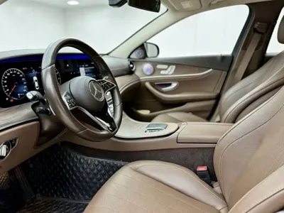 Mercedes-Benz E-Class 2021, 60000 км, за 218000 CNY