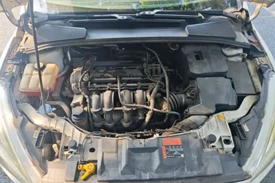 Ford Focus 2015, 69700 км, за 39645.76 CNY - фото 17